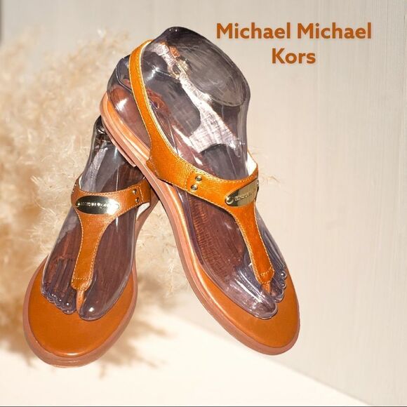 Michael Michael Kors camel colored gold plated thong sandals! - Picture 2 of 11